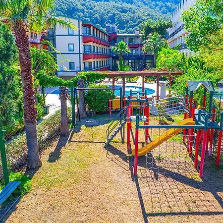 Esma Clove Resort&spa